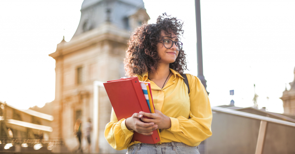 Understanding the value of transition words in your academic papers can lead to higher grades.